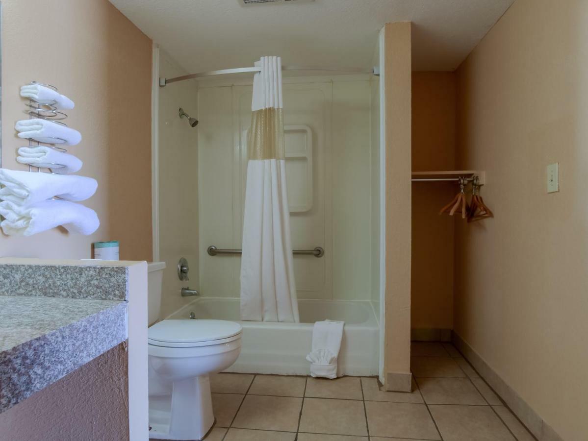 Motel Lakeview - 2*
